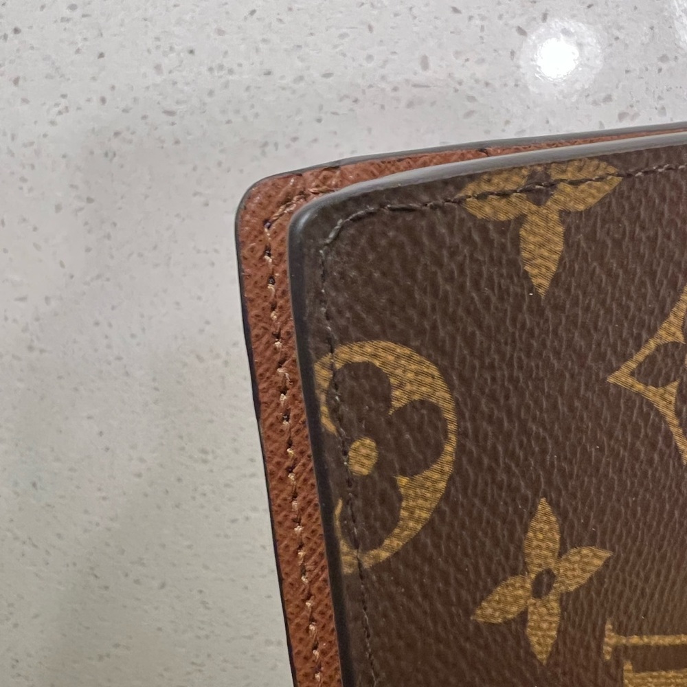 Louis Vuitton wallet - Picture 9 of 16